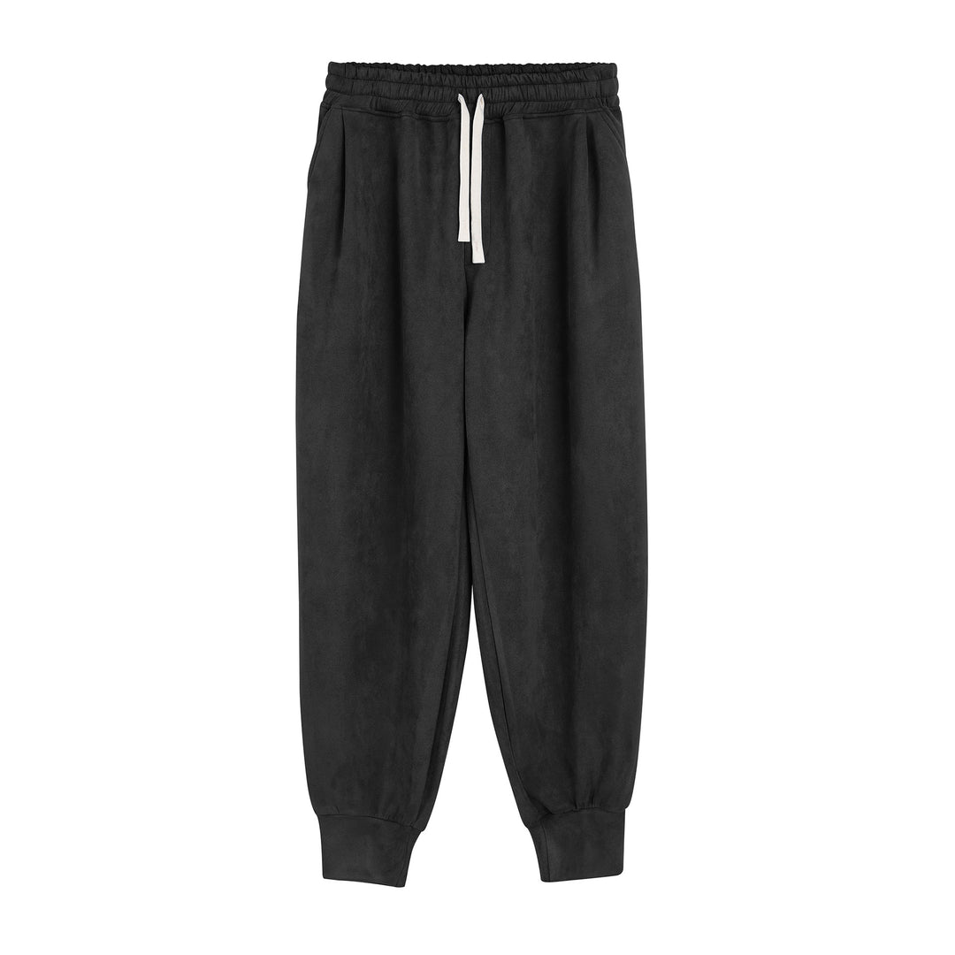 Casual women's jogger pants with elastic waistband and side pockets Lune London