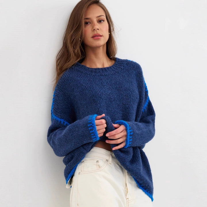 Pull en tricot décontracté pour femmes avec ourlet accentué en couleur Chic & Stil