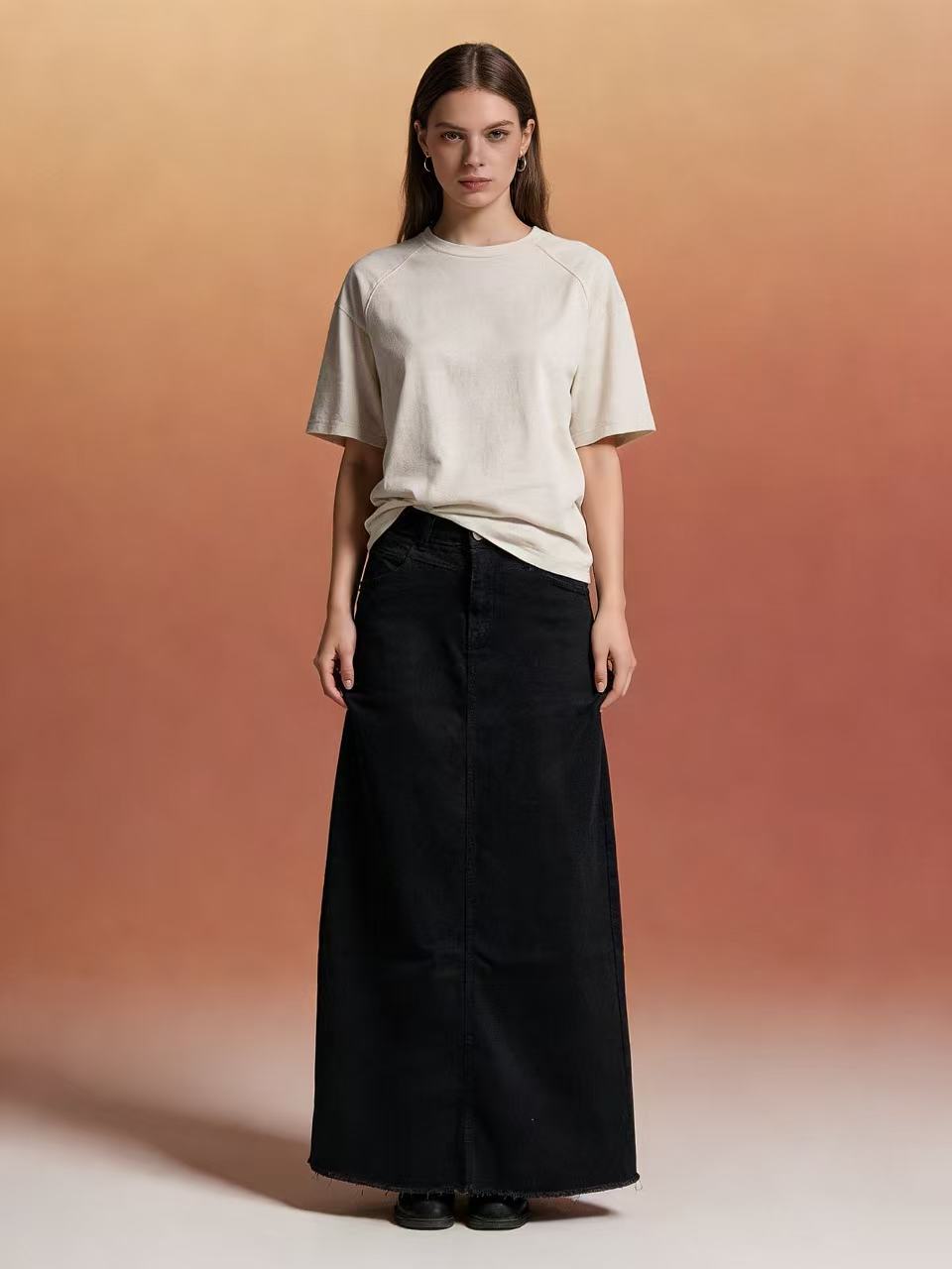 Ladies maxi skirt in modern cut with fringed details Lune London