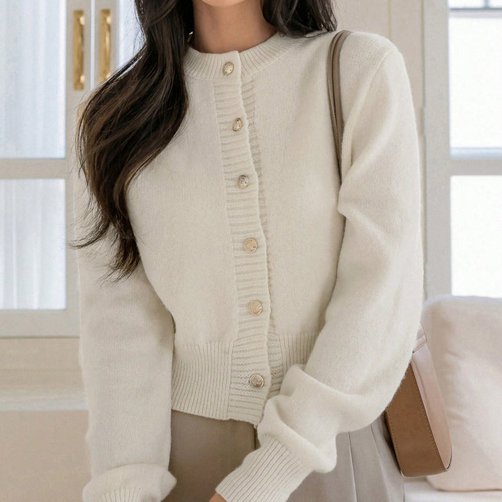 Cardigan féminin confortable avec des boutons décoratifs et coupe confortable Chic & Stil