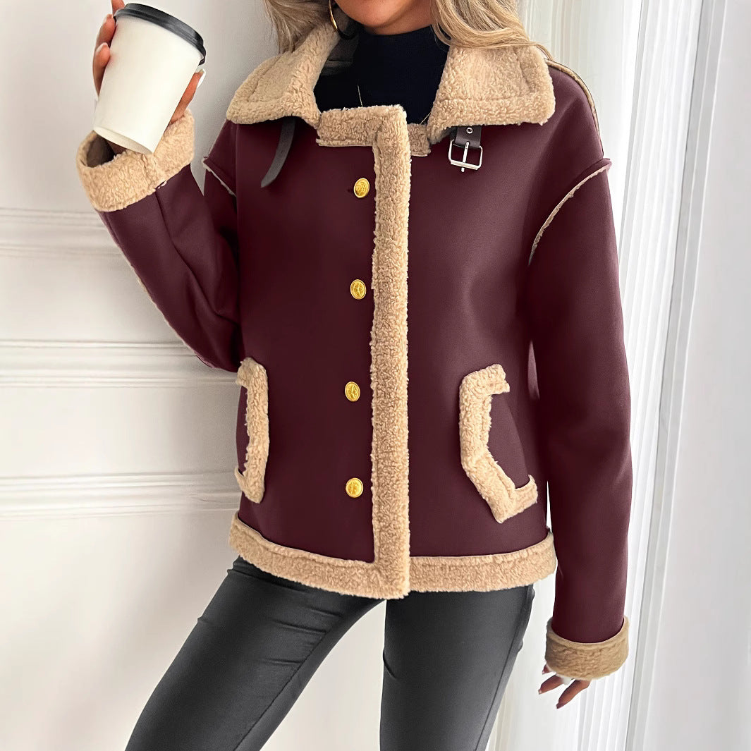 Short women's jacket with faux fur trim and practical pockets Lune London