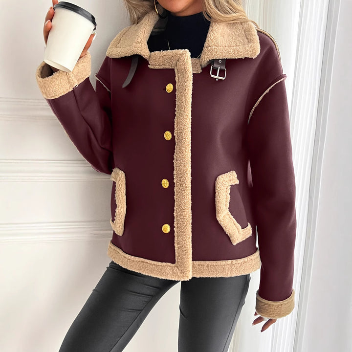 Short women's jacket with faux fur trim and practical pockets Lune London