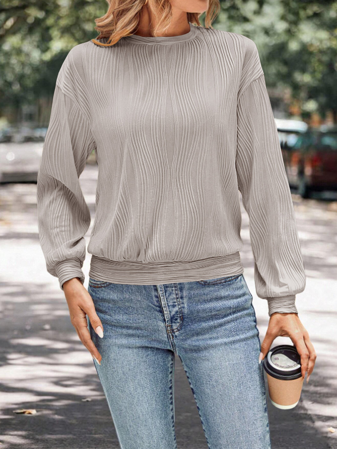 Casual sweatshirt for women in textured fabric with elastic edges Lune London
