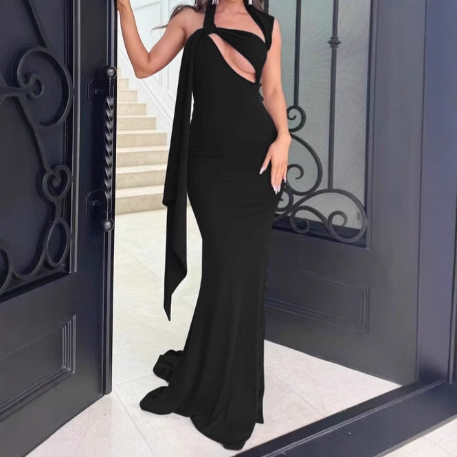 Maxi dress for women with asymmetric cut and refined neckline Lune London