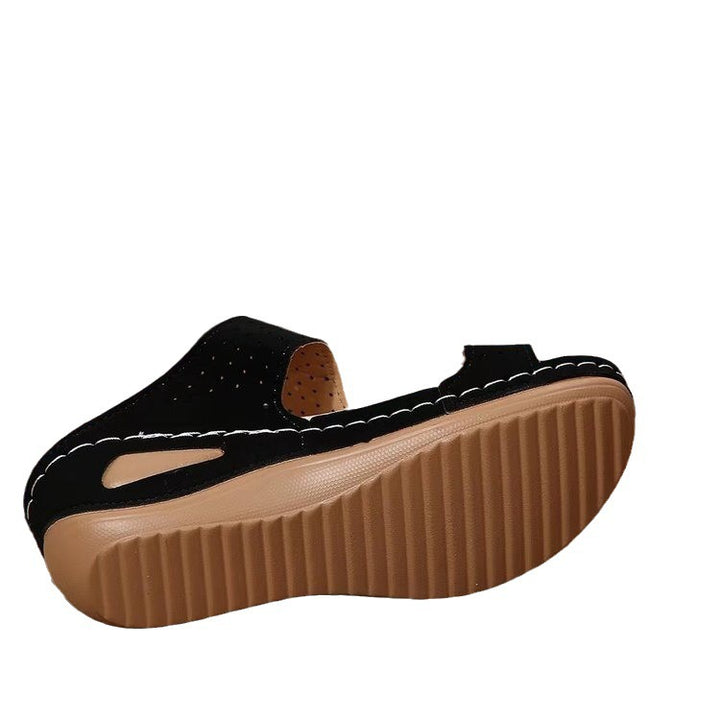 Comfortable strappy sandals for women with floral details Lune London