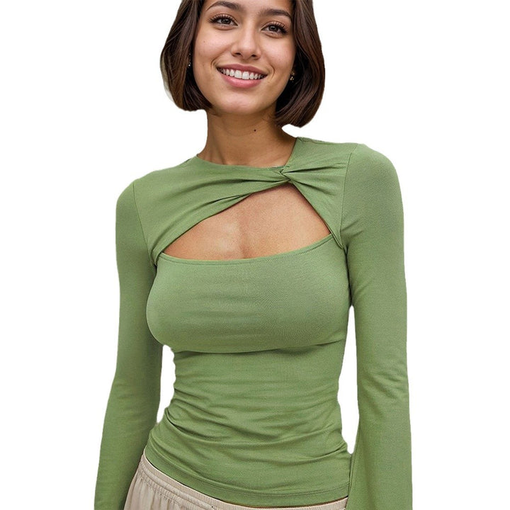 T-shirt à manches longues pour femmes avec un design innovant en torsion et une découpe sophistiquée Chic & Stil
