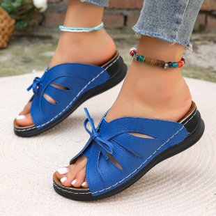 Open-toe sandals for women with trendy lace detail Lune London