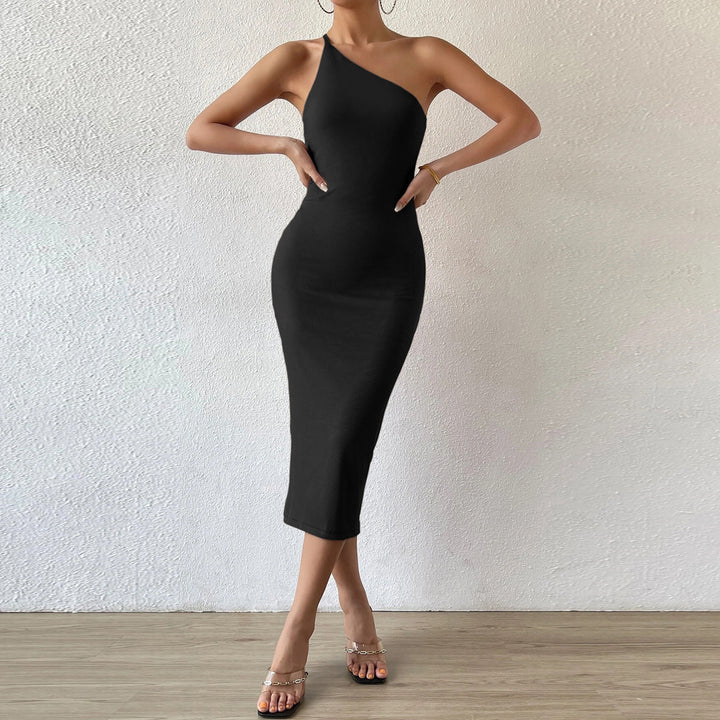 Robe midi ajustée pour femmes avec design asymétrique Chic & Stil