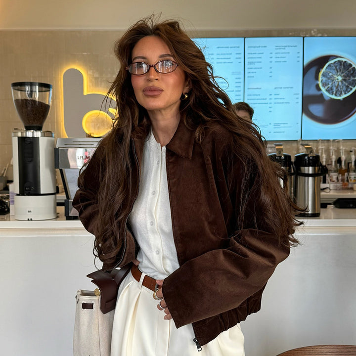 Trendy corduroy jacket for women with a relaxed fit and straight collar Lune London