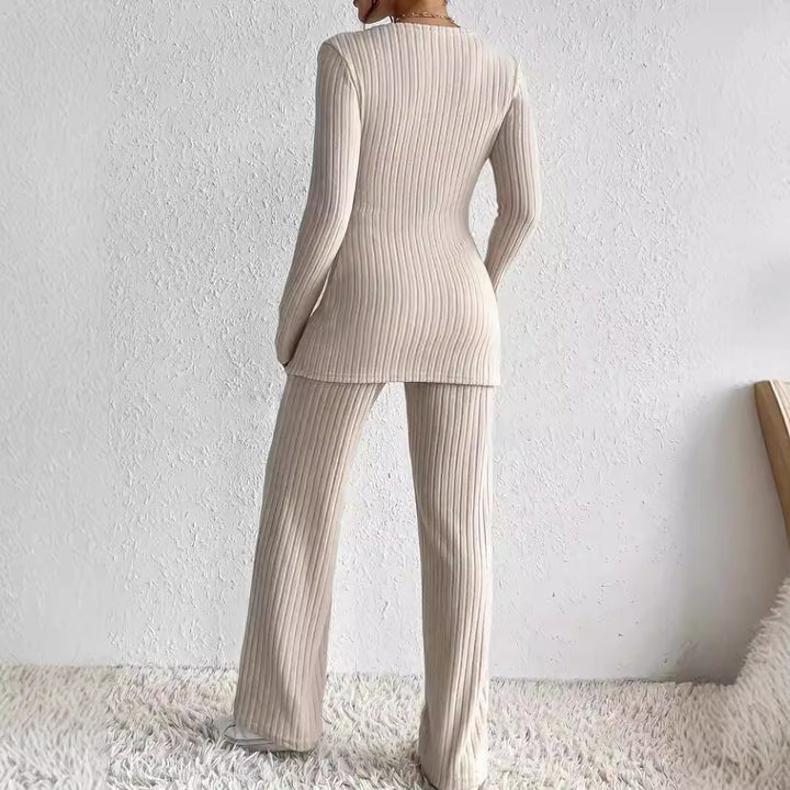 Timeless ladies knit lounge set Lune London