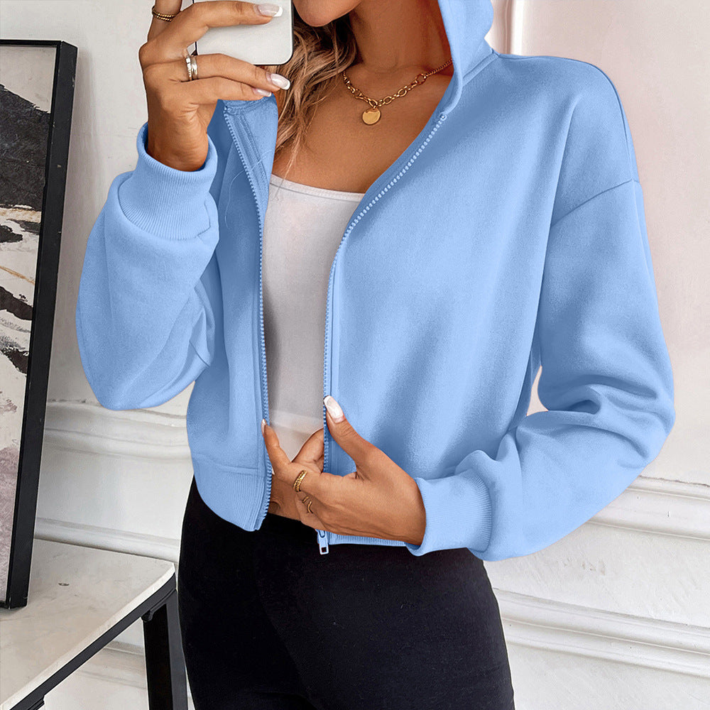 Cropped hoodie for women with zipper and sporty design Lune London