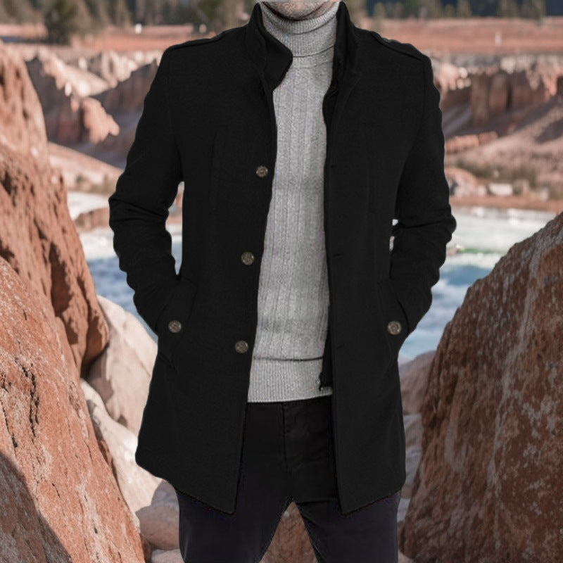 Trendy coat for men with practical pockets Lune London