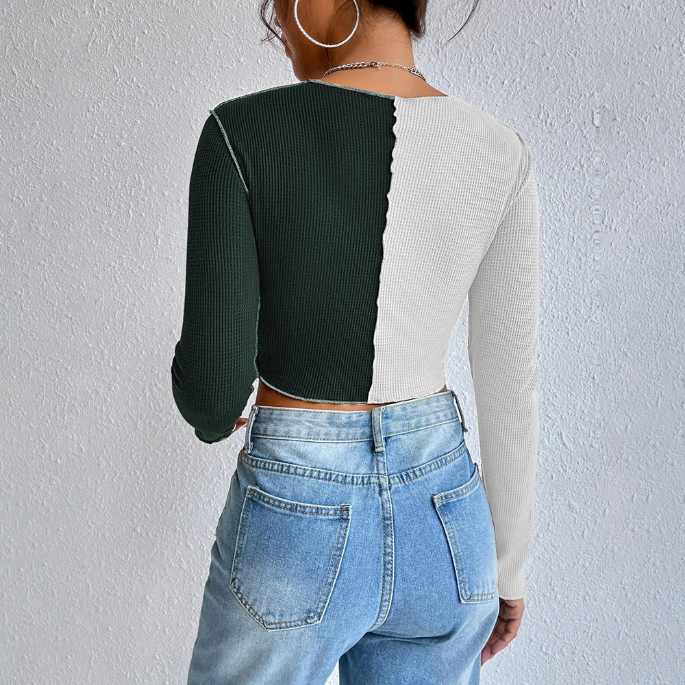 Cropped long sleeve shirt for women with two colors and a stylish rib design Chic & Stil