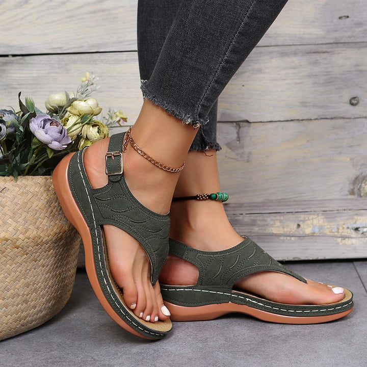 Women’s strap sandals with anatomical sole and stylish accents Lune London