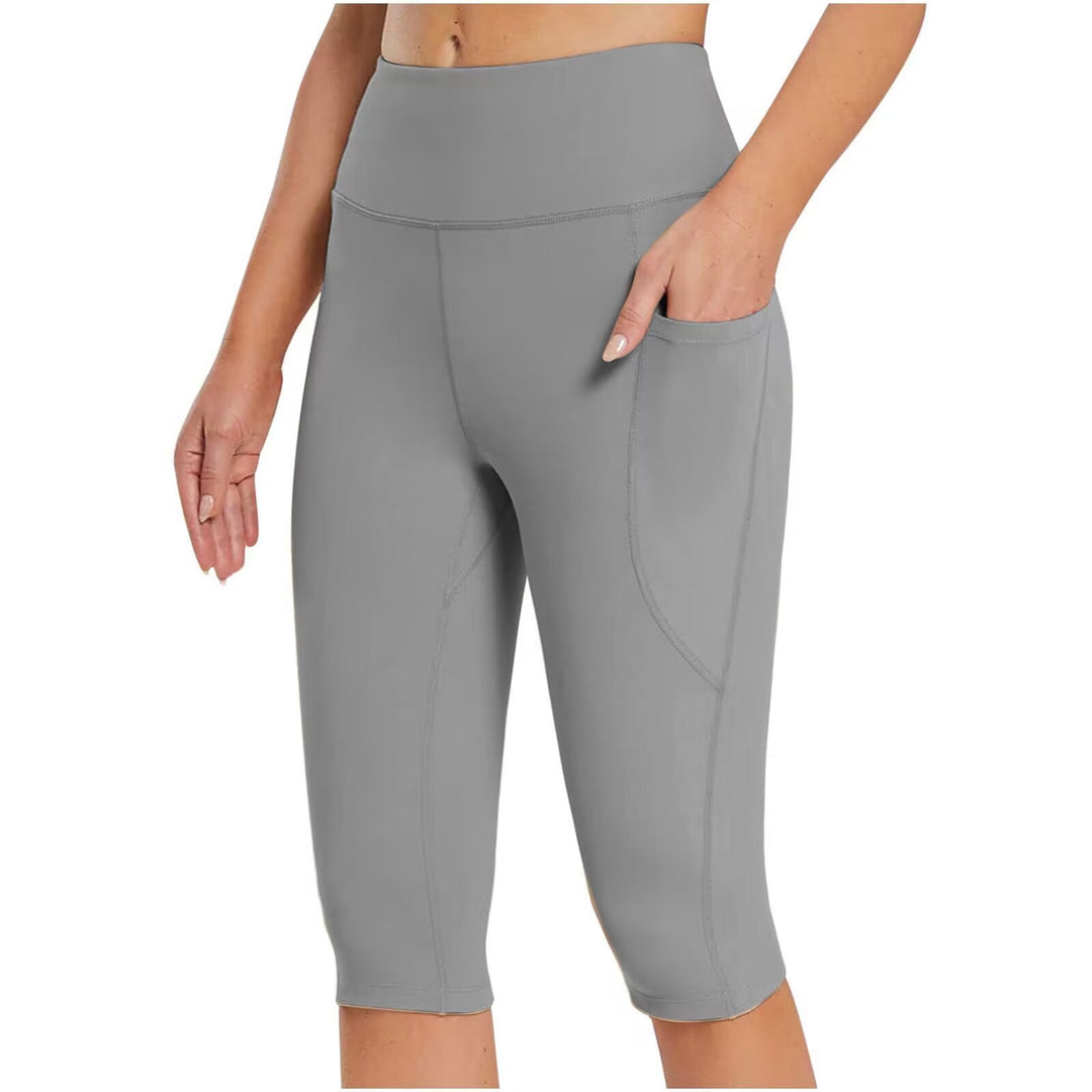 Lune London women's sporty Capri pants with practical side pockets
