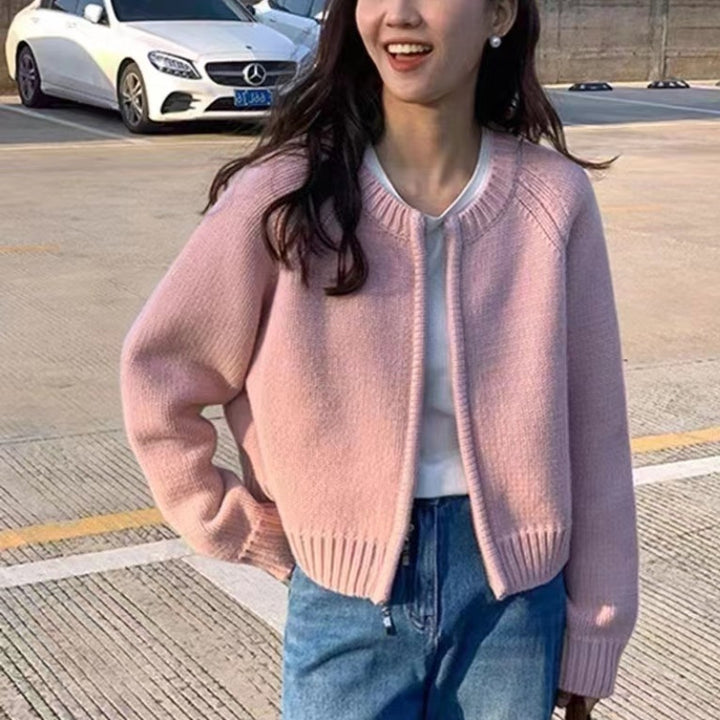 Casual knit jacket for women with a loose fit and ribbing Lune London