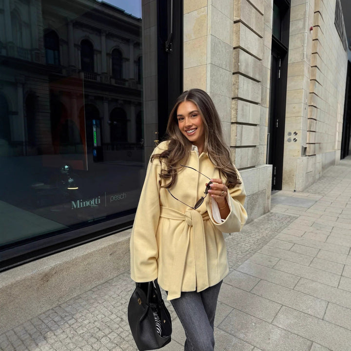Trendy tie jacket for women in high-quality material with a waist belt Lune London