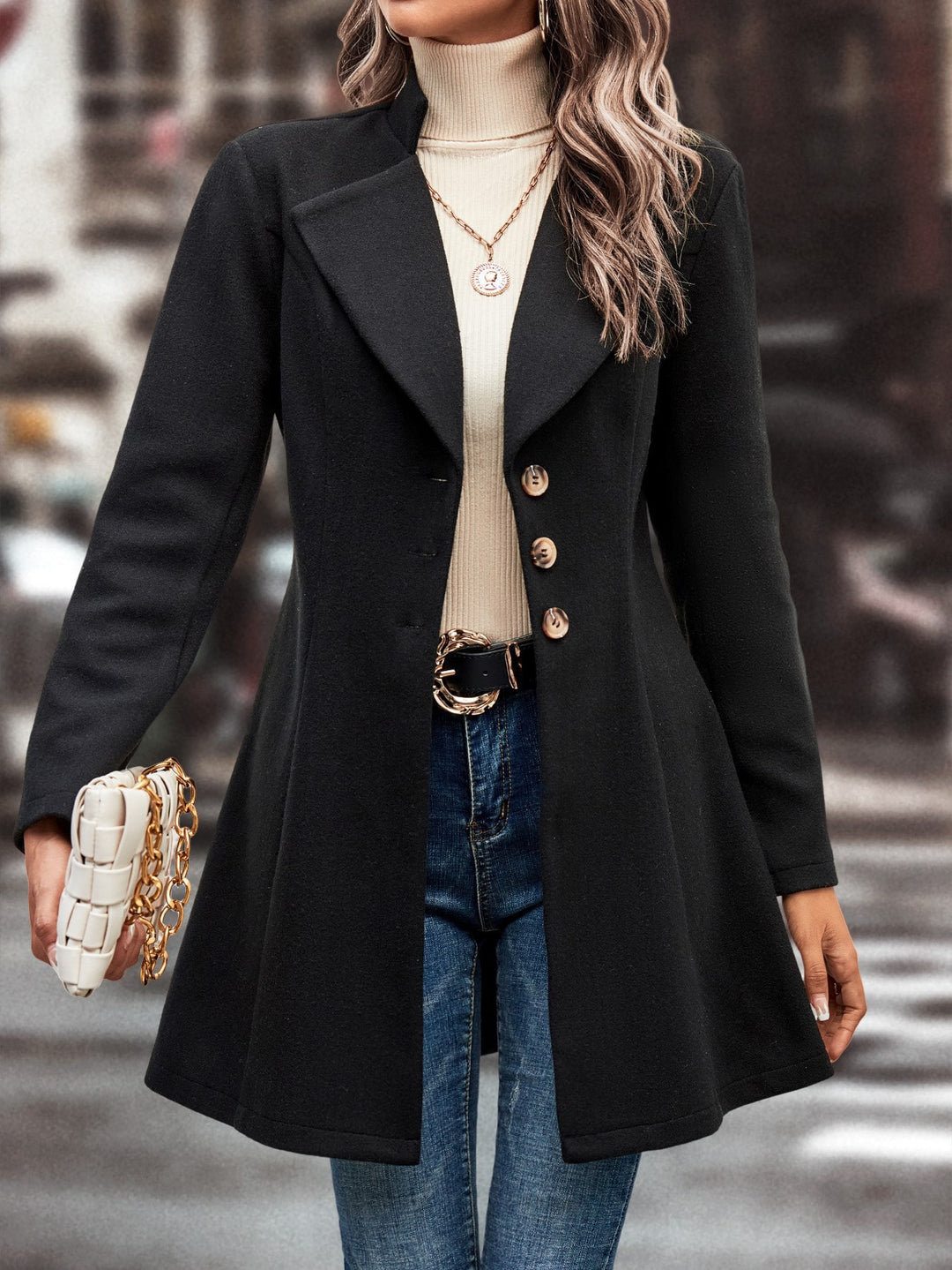 Elegant trench coat for women with modern silhouette Lune London
