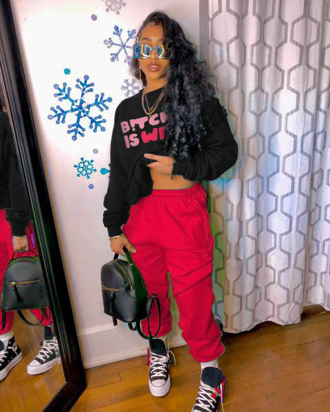 Casual sweatshirt and jogger pants set for women with a catchy statement Lune London