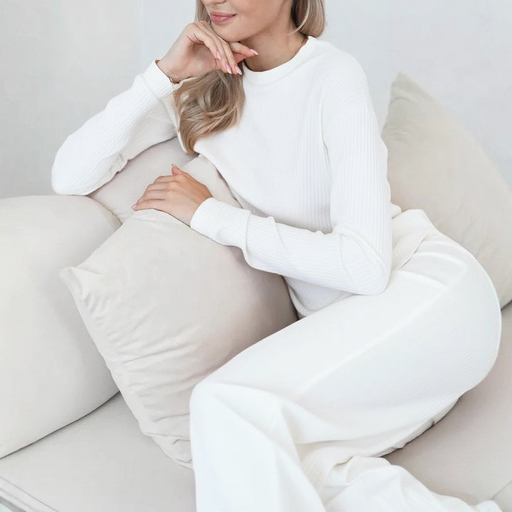 Elegant and flowing maxi dress for ladies Lune London
