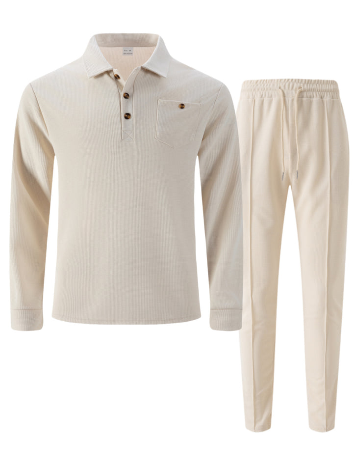 Leisure set for men with a structured modern design and practical buttons Lune London
