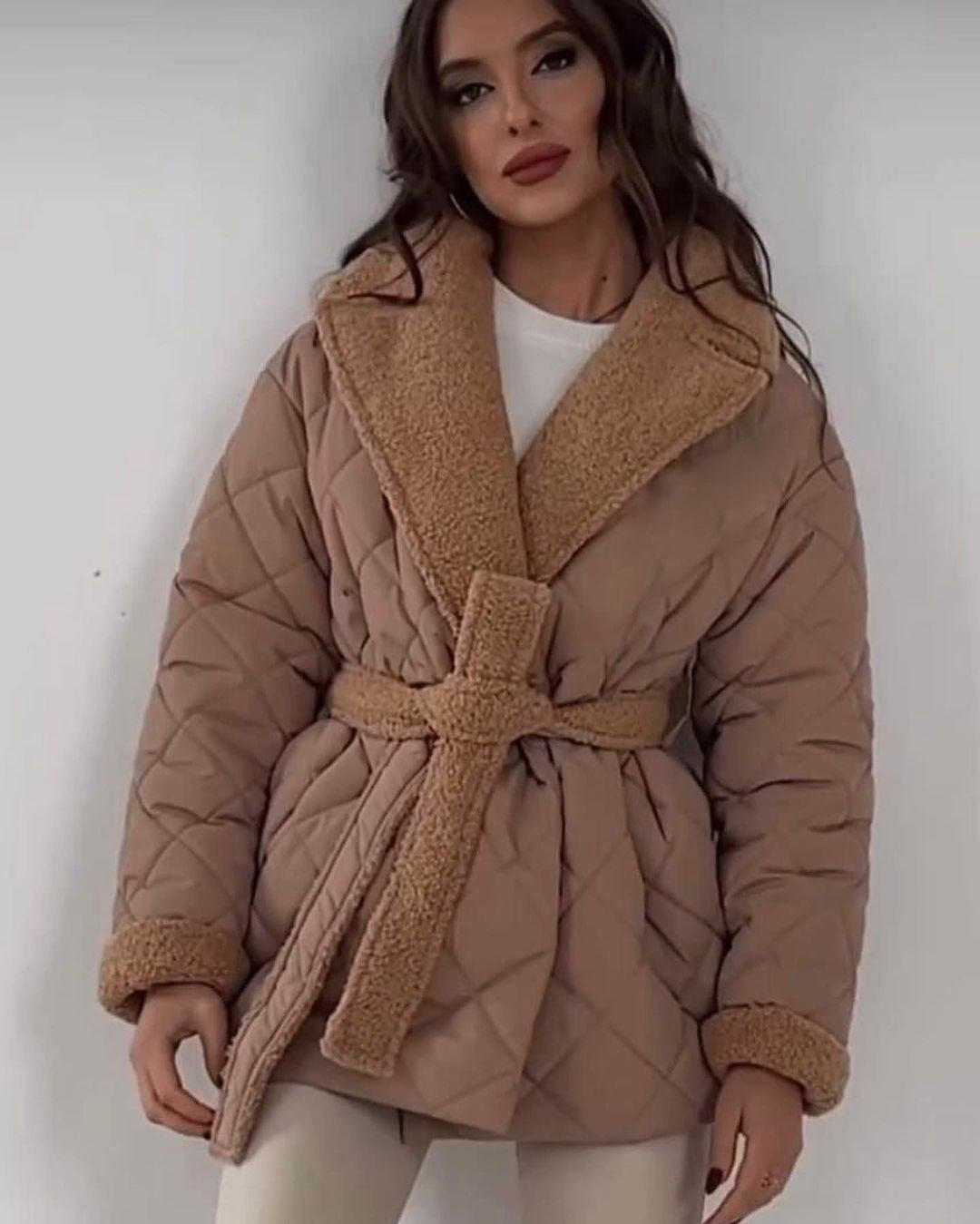 Quilted winter jacket for women with soft collar and belt Lune London