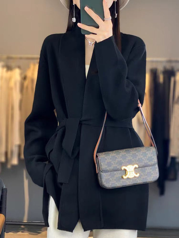 Cardigan stylé pour femme avec ceinture à nouer et poches Chic & Stil