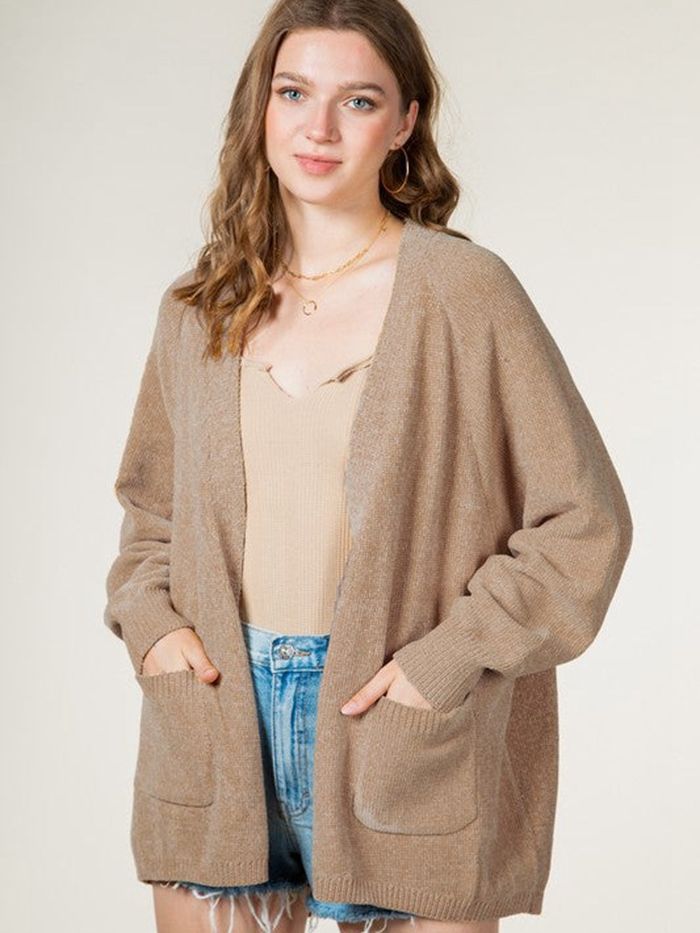 Ladies Cozy Knit Sweater with Side Pockets and Open Front Lune London