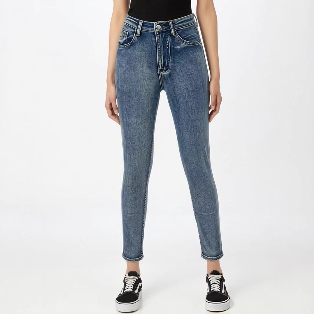 Women's Slim-Fit Jeans with modern used effect and high waist Lune London