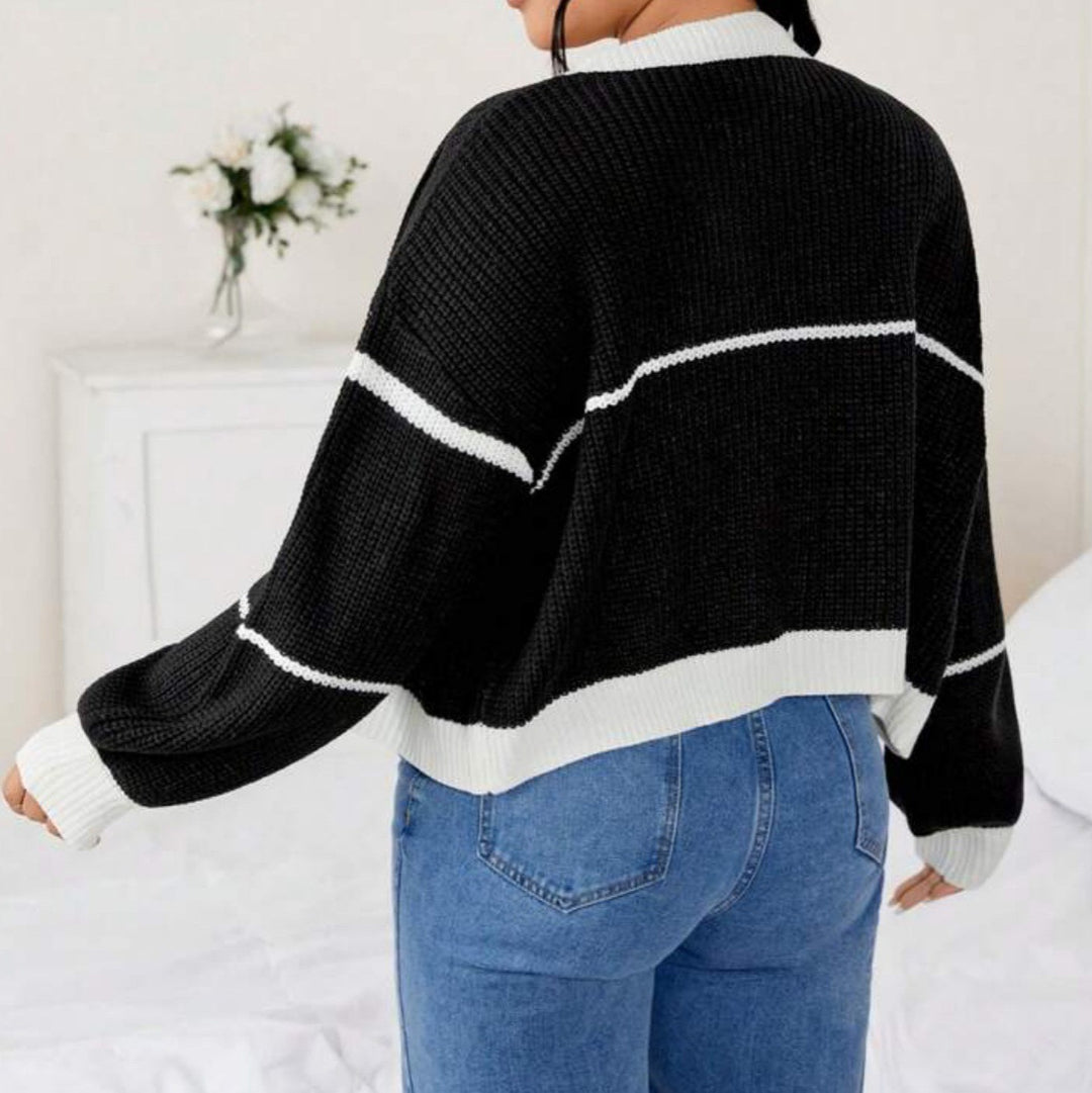 Thick knit jacket for women with flared sleeves and a catchy design Lune London