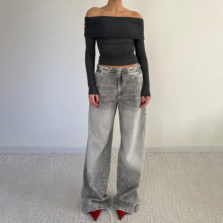 Flared women's jeans with trendy worn look Lune London
