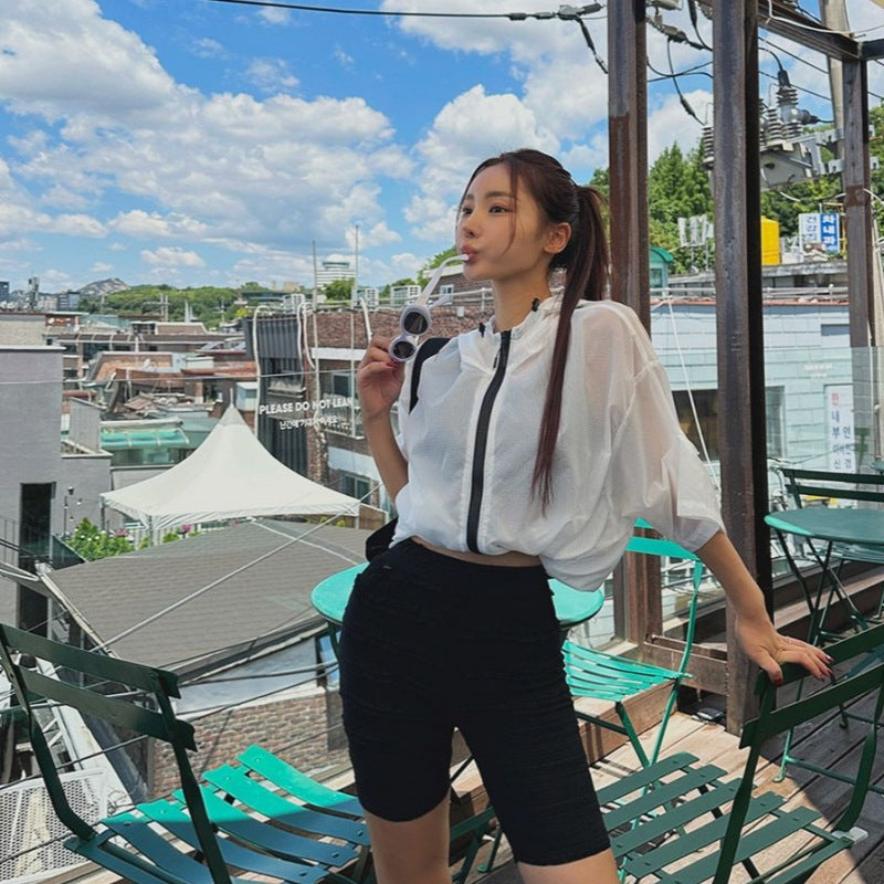 Veste à capuche légère et déperlant pour femmes Chic & Stil