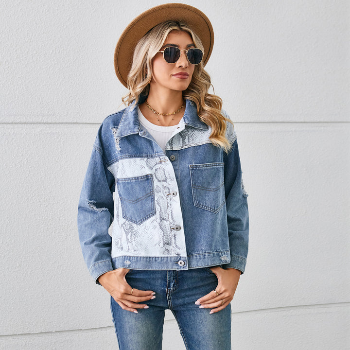 Denim jacket for women with a modern mix of classic and trendy accents Lune London