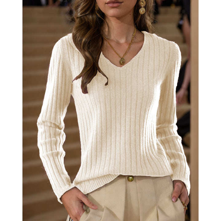 Knit sweater for women with V-neck and fine rib design Lune London