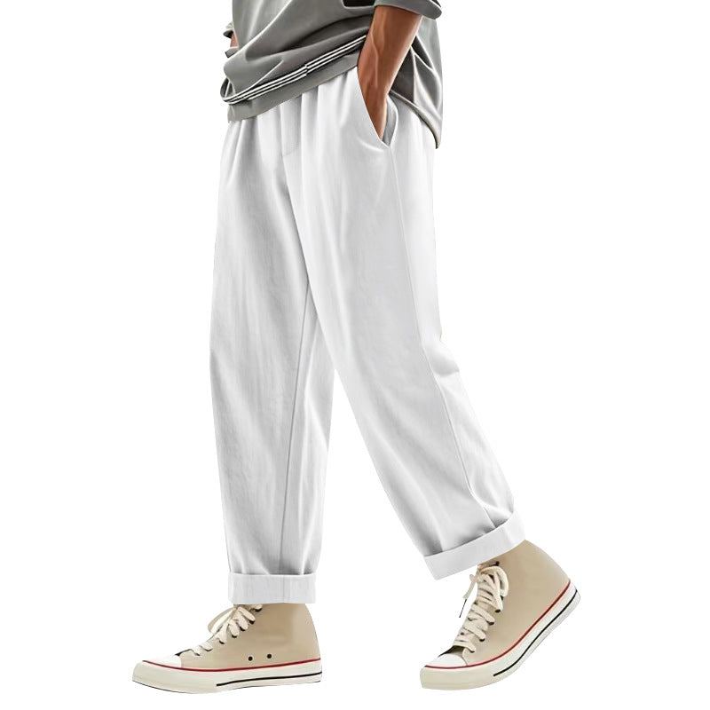 Casual pants for men with elegant pleats and a comfortable fit Lune London