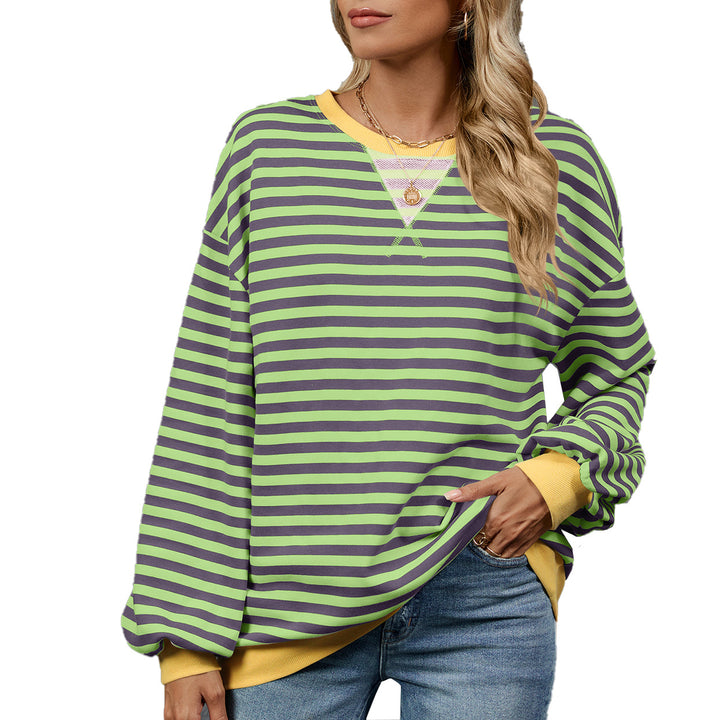 Casual women's sweatshirt with a trendy striped pattern and wide-cut sleeves Lune London
