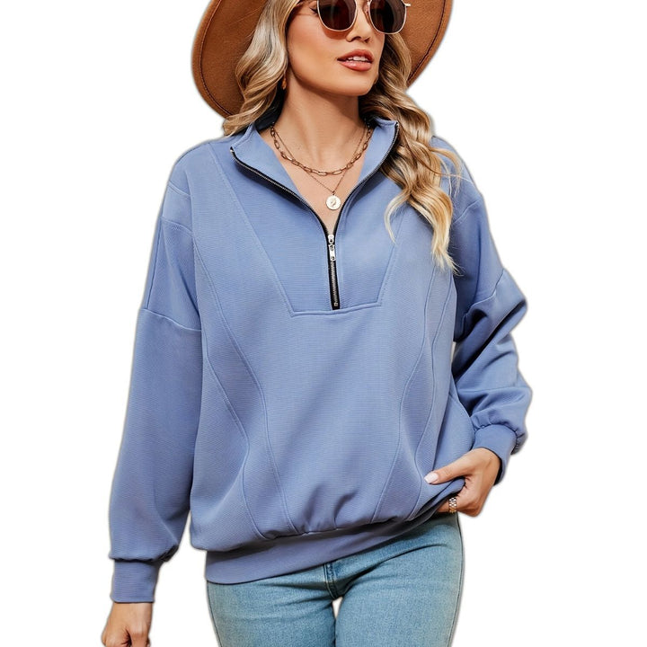 Women’s sweatshirt with half-zip and decorative seams Lune London