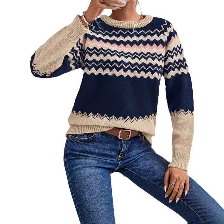 Elegant knitted sweater for women with a modern zigzag pattern and a round neckline Lune London