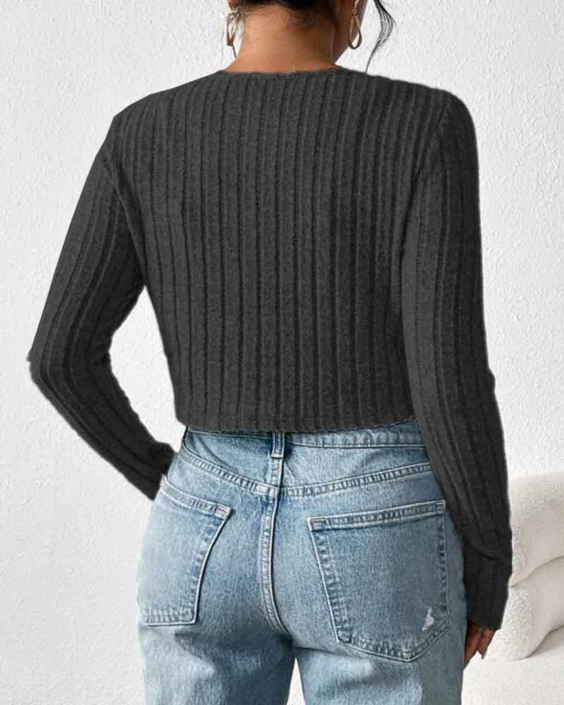 Casual women's cardigan with narrow ribbed design and button placket Lune London