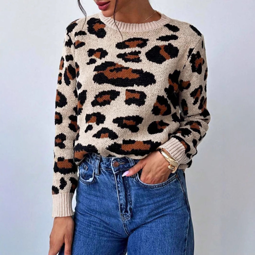 Lune London | Women's cozy knitted sweater with leopard pattern and dropped shoulders