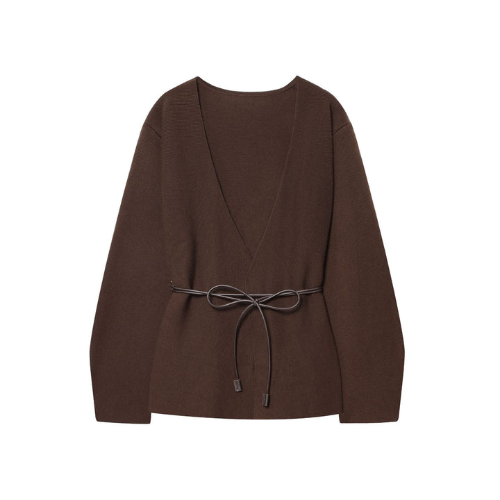 Ladies fitted top with V-neck and tie belt Lune London
