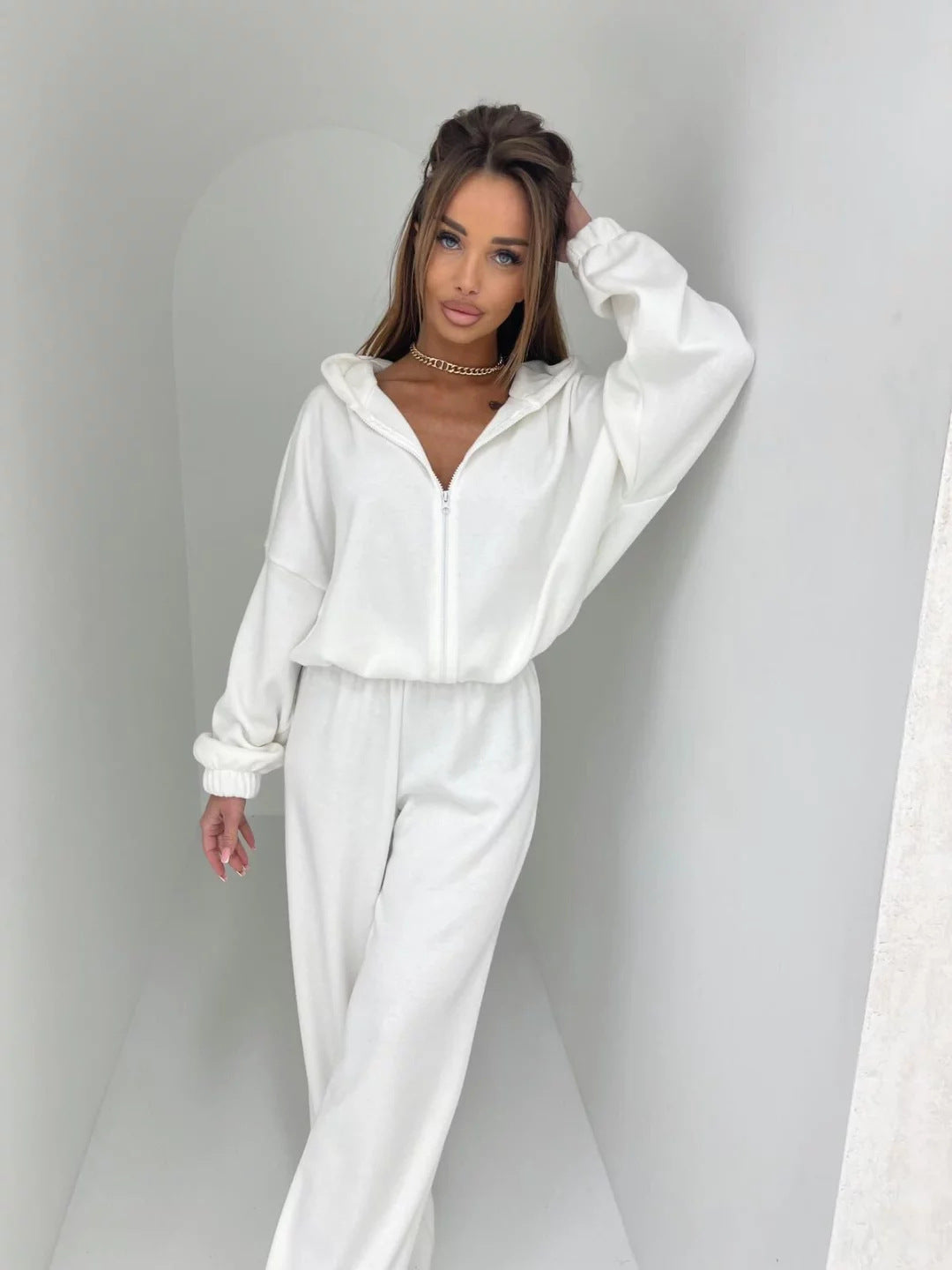Women's Loungewear Suit Made Of Soft Fleece with Hood and Loose Fit Lune London