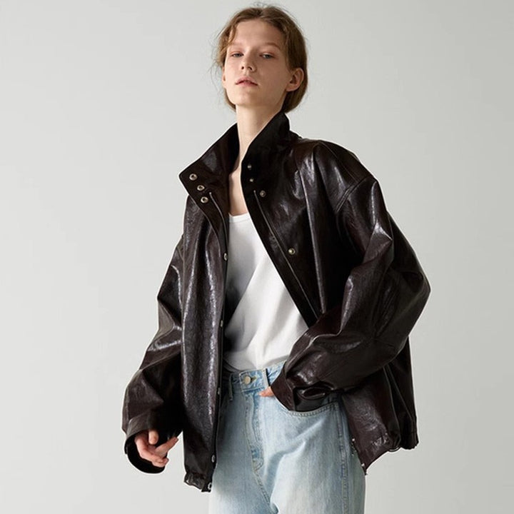 Veste en cuir surdimensionnée tendance pour femme avec col montant et fermeture par bouton-pression Chic & Stil