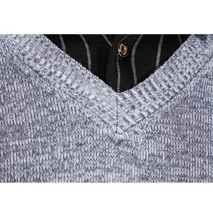 Elegant V-neck sweater for men Lune London