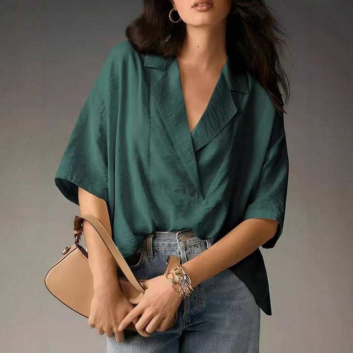 Casual silk blouse for women with an elegant fit Lune London
