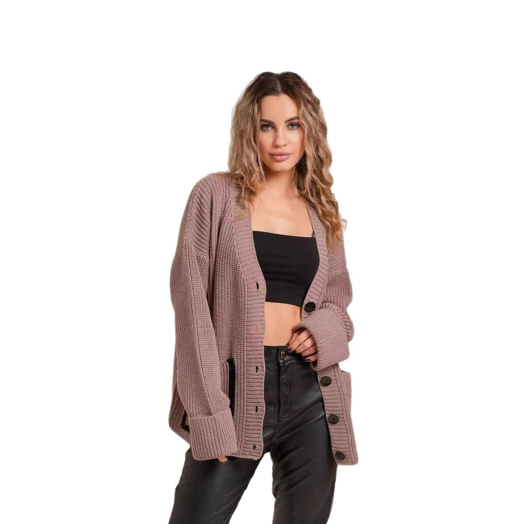 Cardigan en tricot décontracté pour femmes avec poches contrastantes et détail de bouton classique Lune London