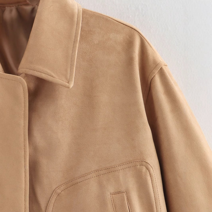 Casual cropped suede jacket for women with snap button closure Lune London