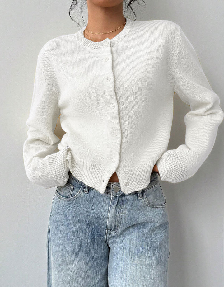 Cardigan pour femmes avec texture à fines côtes et design boutonné Chic & Stil
