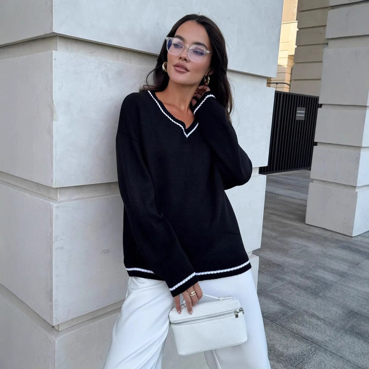 Women V-neck sweater with contrasting detail Lune London