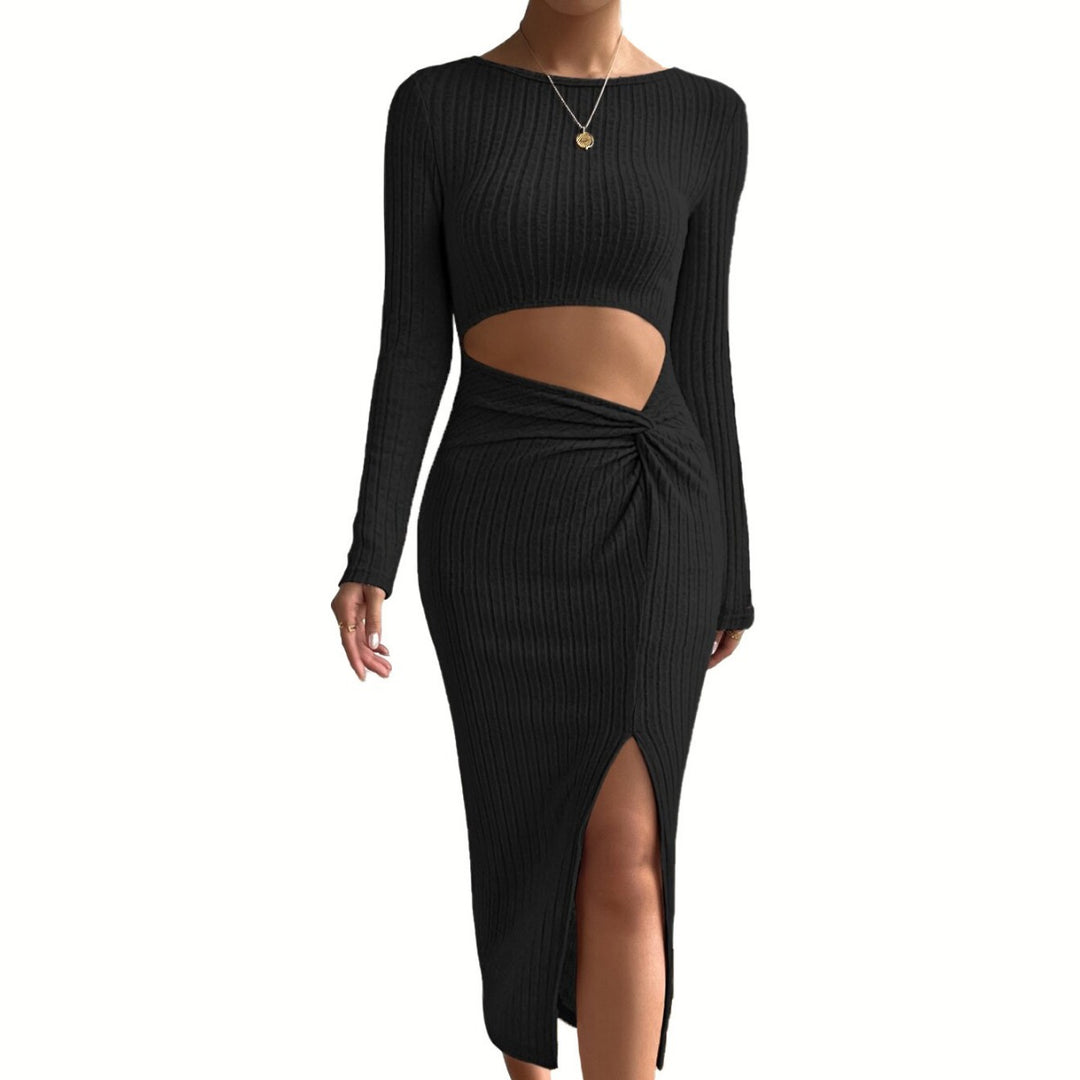 Elegant midi dress for women with cut-out details and a trendy wrap design Chic & Stil